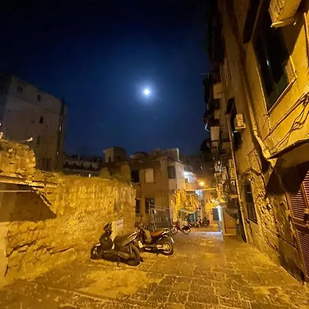 Nase E Cane * Nápoles